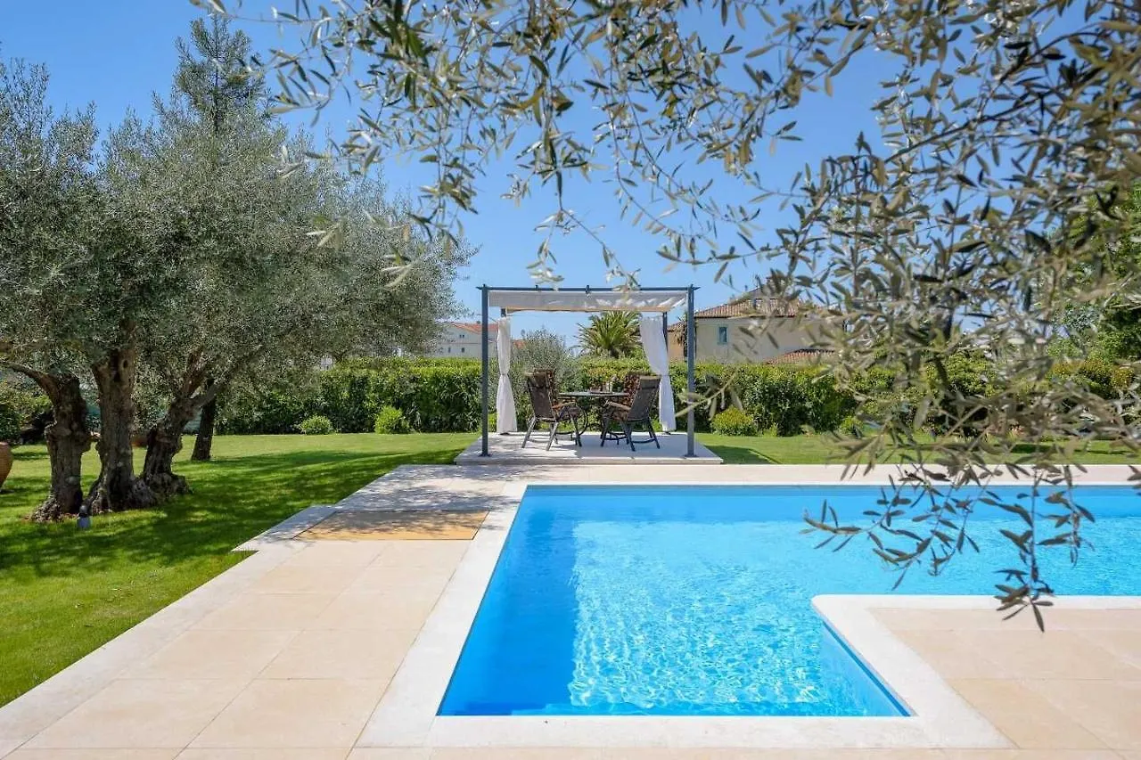 Villa Bella Ana Poreč 0*,
